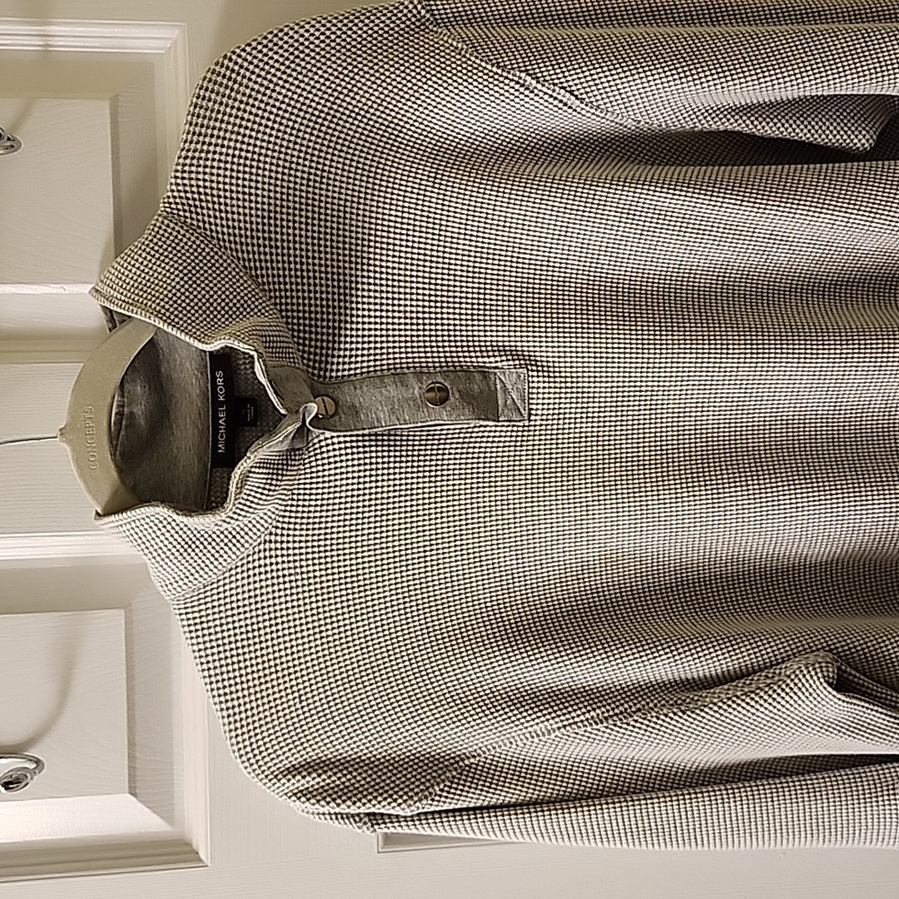 Michael Kors pullover shirt